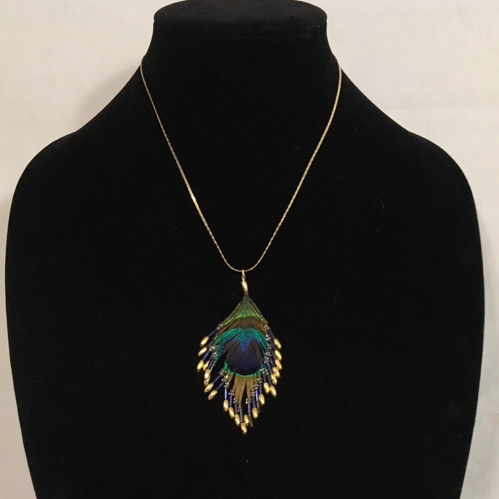 Feather Pendant Necklace
